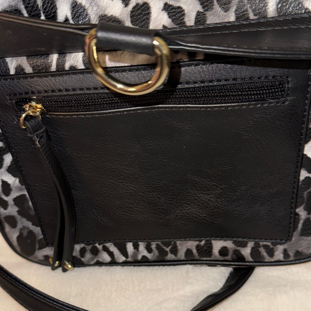 APT 9 Kohl’s Stylish Black and Gray Leopard Print Women's Bag - Picture 9 of 9